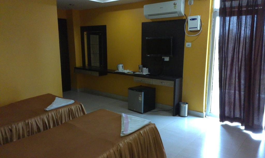 Hotel Sun View Dispur Quarto foto